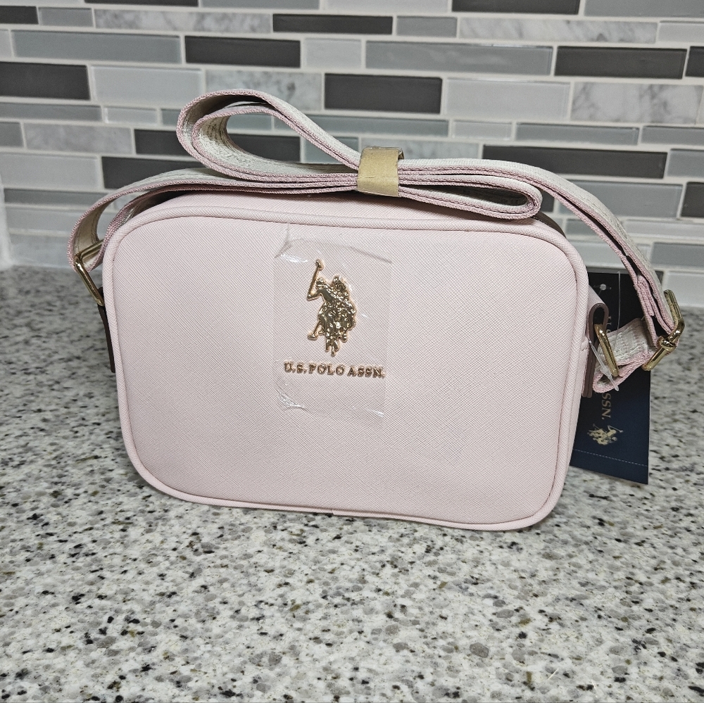 U.S. Polo Assn. Classic Crossbody Bag In pink